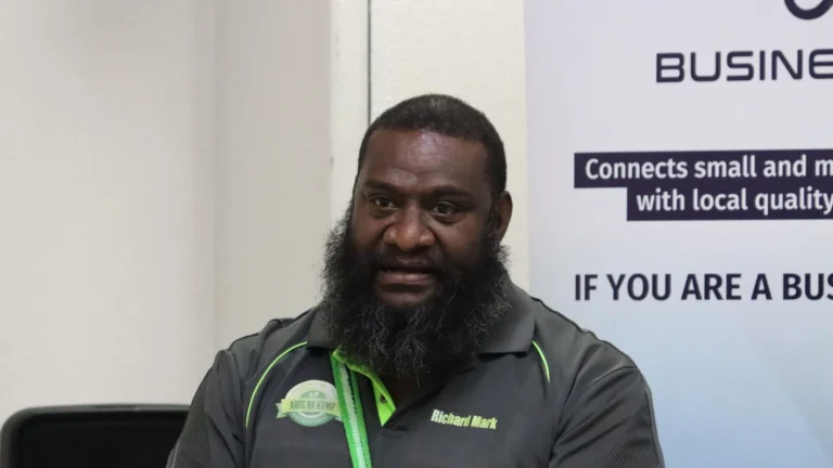 Abus Na Kumu, Owner, Rcichard Mark